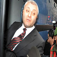 ETÖ'de Tuncay Özkan şov!