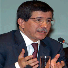Davutoğlu'ndan Anayasa açıklaması