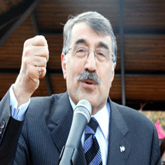 Aksu CHP'yi sert bir dille eleştirdi