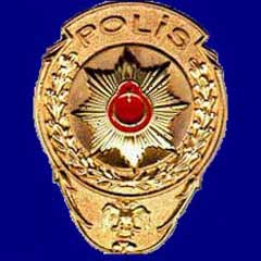 Hayat arkadaşını son yolculuğuna uğurladı