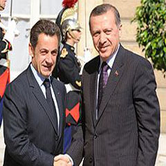 Erdoğan-Sarkozy görüşmesi başladı