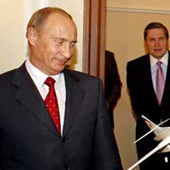 Putin'den ABD'nin arka bahçesine çıkarma
