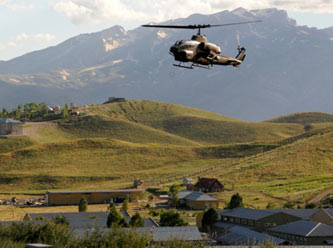 Düşen askeri helikopter yolcu uçağıyla çarpışmış