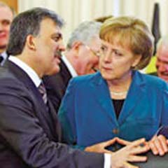 Gül, Almanya Başbakanı'nı kabul etti