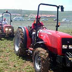 Makine alan çiftçiye yüzde 50 hibe desteği