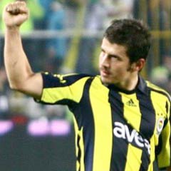 Fenerbahçe'de Emre sakatlandı     