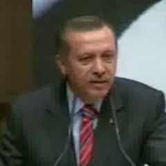 Durak'ta su kaçağı vardı-izleyin