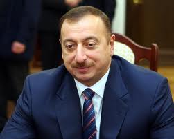 Aliyev'in Fransa ziyareti Paris'i hareketlendirdi