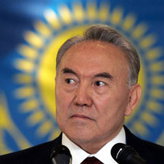 Nazarbayev, Çavuşoğlu'nu kabul etti