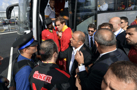İngiliz Polisi Fatih Terim'i Çıldırttı