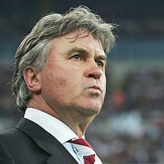Hiddink yarın İstanbul'a gelecek