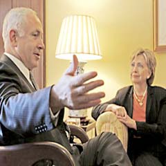 Clinton'dan, Netanyahu'ya sert eleştiri