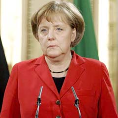 Merkel: Yunanistan yardım talebinde bulunmadı