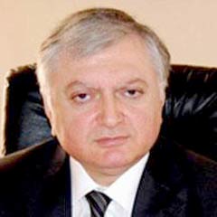 Ermenistan karardan memnun