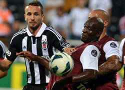 Beşiktaş Elazığspor'u 3 golle geçti