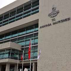 AYM HSYK'nın kararlarına itiraz yolunu açmış!
