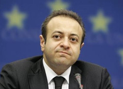 En sert tepki Egemen Bağış'tan