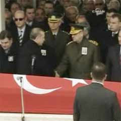 Devletin zirvesi cenazede bir araya geldi!