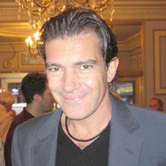 Banderas “Müslüman” filmi çekecek