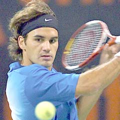 Federer turnuvadan çekildi