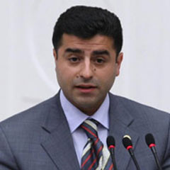 Demirtaş, Baydemir'e destek