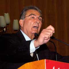 Vatan salladı, Baykal savundu!
