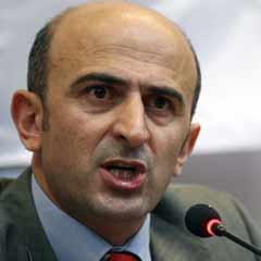 Eminağaoğlu'na kötü haber