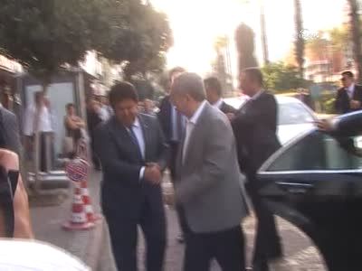 Arınç, şehit cenazesinde protesto edildi