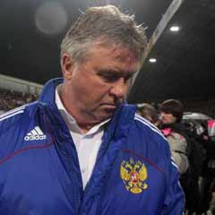 Rusya, Hiddink'i gönderdi