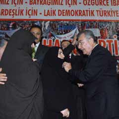CHP sitesine göre, örtünmenin sebebi