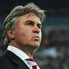 Bakan, Hiddink'i göndermeyi önerdi