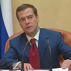 Medvedev, BDT liderlerini Moskova'ya davet etti