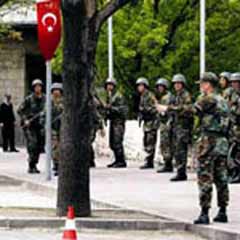 Asker meclisten çekiliyor!