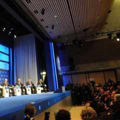 Davos'taki tek Türk Yılmaz'a yoğun ilgi