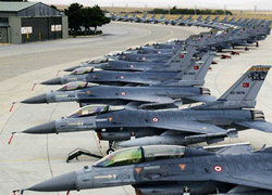 Sınır ötesi için dev F-16 filosu Diyarbakır'da