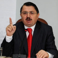 Gündoğdu: Demokrasi, hemen şimdi