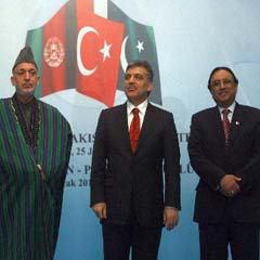 Üçlü zirveden ortak bildiri