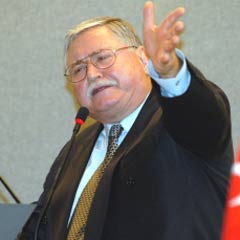 Güzel'den 'darbe' yorumu