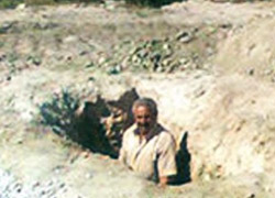 Boş kabir şehidini bekliyor