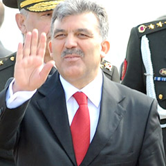 Gül, Şahin ve Başbuğ ile görüştü