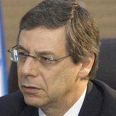 "Türkiye NATO'dan Atılmalı"