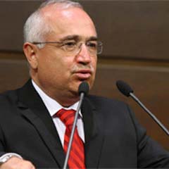 Çiçek: Bu anayasa ile bir yere varamayız