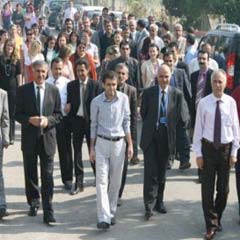 Sağlık çalışanları Bakanlığa yürüdü