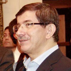 Davutoğlu: Filistin'e dönük yardımlar devam edecek