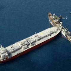 Çin'de deniz kazası: 1 ölü 11 kayıp