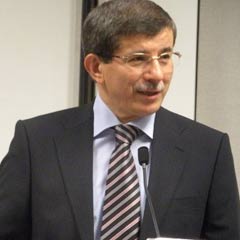 Davutoğlu'ndan büyük adım