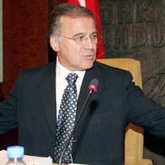 Şahin: Madem herkes şikayetçi, değiştirilsin
