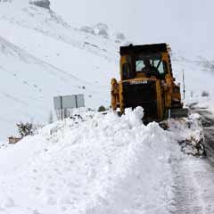 Erzurum'da 267 köy yolu ulaşıma kapandı