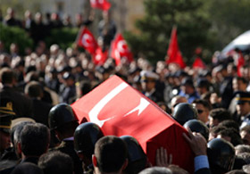 Silvan Gazisi Komutanı Suçladı!