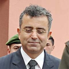 Dönmez ihraç edilsin